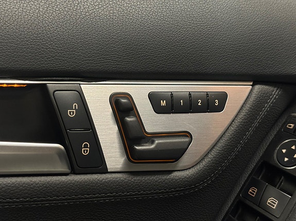Mercedes-Benz C350 20 of 25