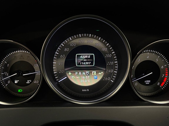 Mercedes-Benz C350 13 of 25