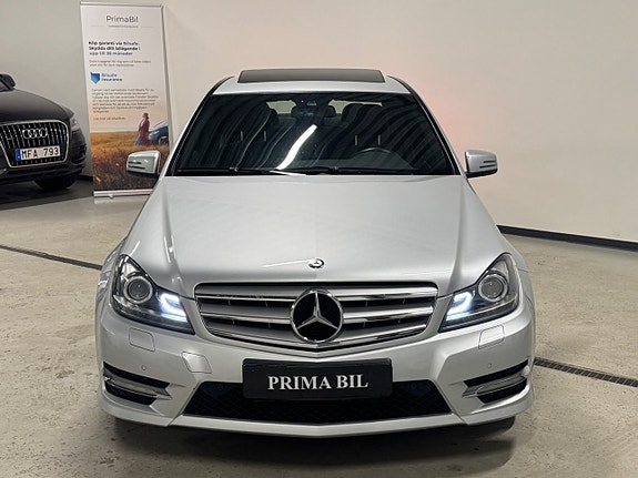 Mercedes-Benz C350 3 of 5