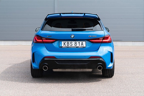 BMW M135i 8 of 26