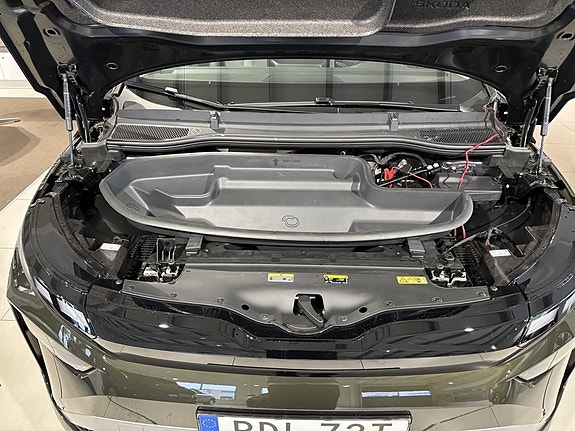 Skoda Enyaq 3 of 5