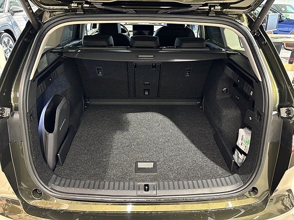 Skoda Enyaq 7 of 30