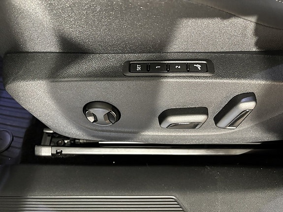 Skoda Enyaq 17 of 30