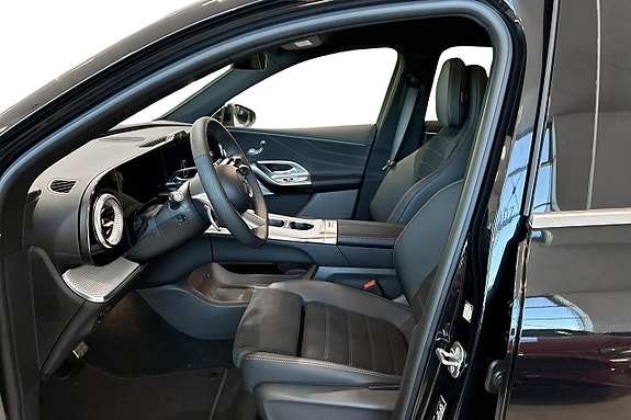 Mercedes-Benz GLC400 11 of 17