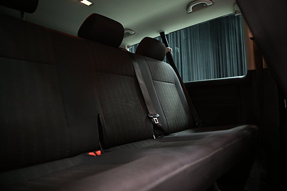 Volkswagen Caravelle 11 of 30