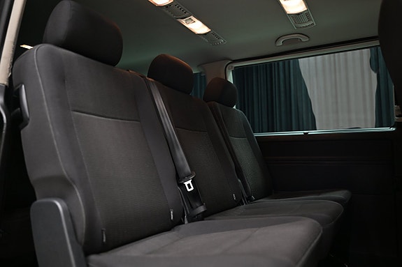 Volkswagen Caravelle 10 of 30