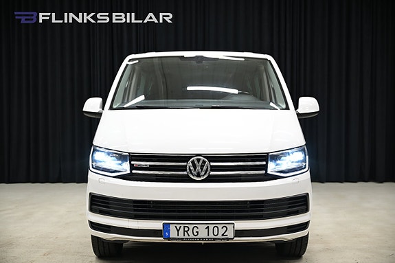Volkswagen Caravelle 17 of 30