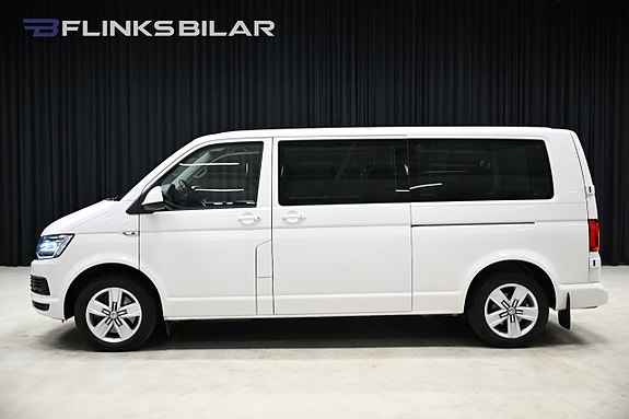 Volkswagen Caravelle 2 of 30