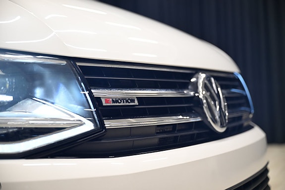 Volkswagen Caravelle 16 of 30