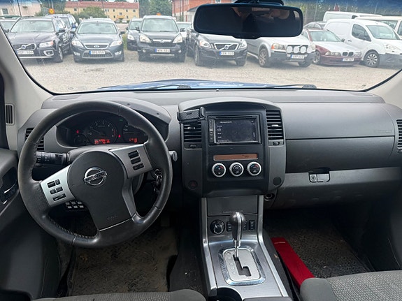 Nissan Navara 8 of 8