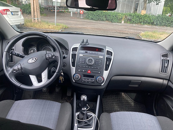 Kia Ceed 5 of 11