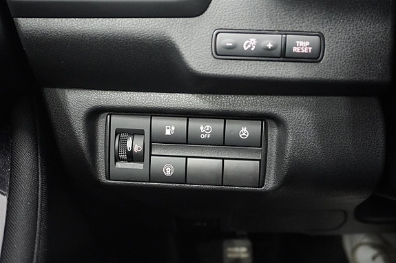 Nissan Leaf 13 of 15