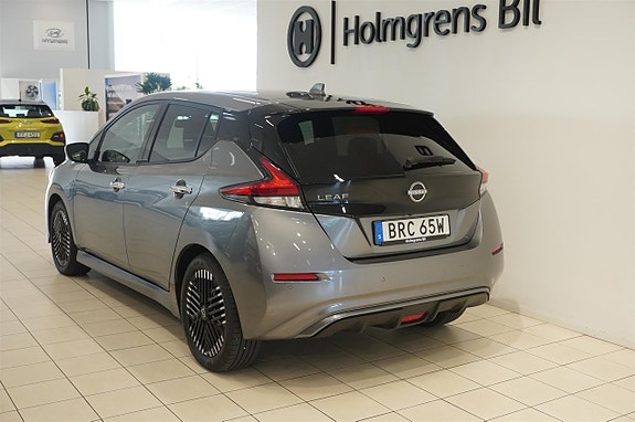 Nissan Leaf 4 of 5