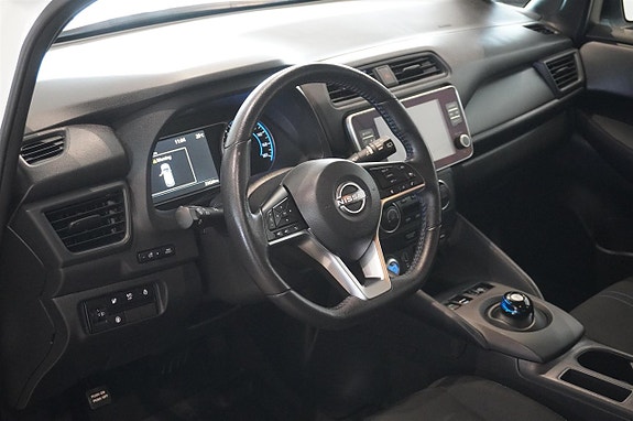 Nissan Leaf 2 of 5