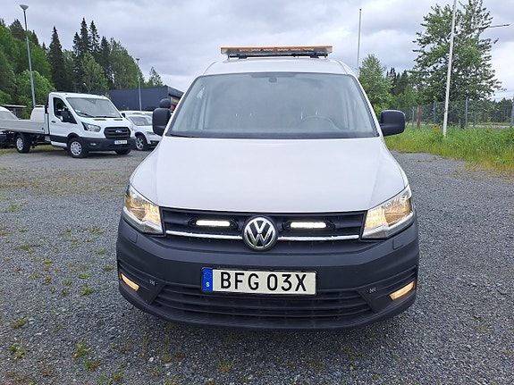 Volkswagen Caddy Maxi 3 of 5