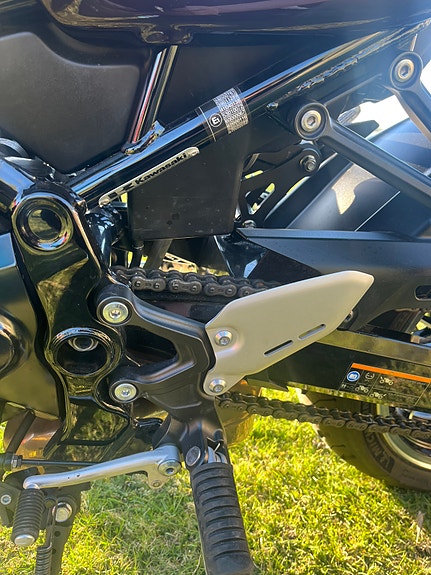 Kawasaki Z900 rs 4 of 11