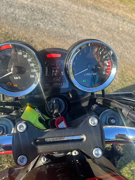 Kawasaki Z900 rs 8 of 11