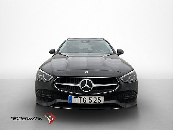 Mercedes-Benz C300 2 of 30