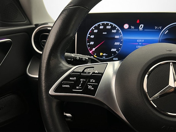 Mercedes-Benz C300 16 of 30