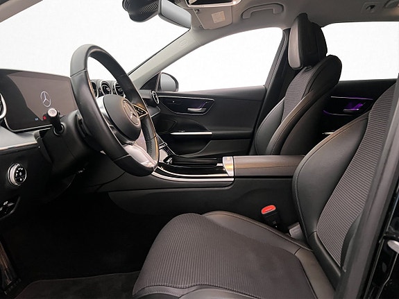 Mercedes-Benz C300 12 of 30