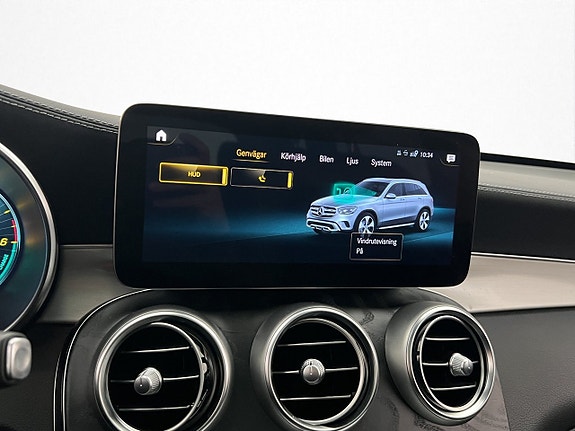 Mercedes-Benz GLC300 de 24 of 30