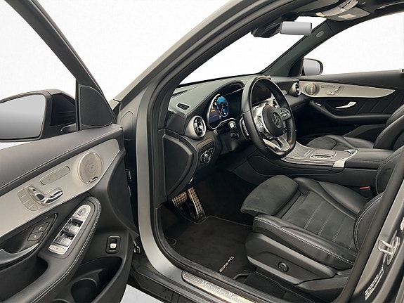 Mercedes-Benz GLC300 de 12 of 30