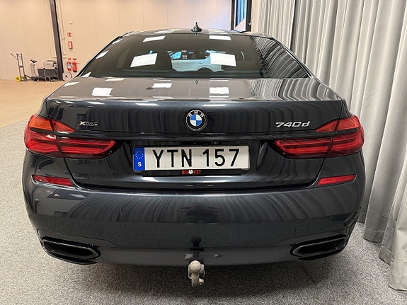 BMW 740d 6 of 18
