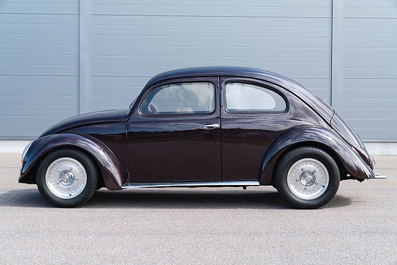Volkswagen 1200 2 of 5
