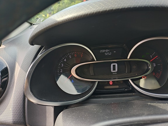 Renault Clio IV 5 of 5
