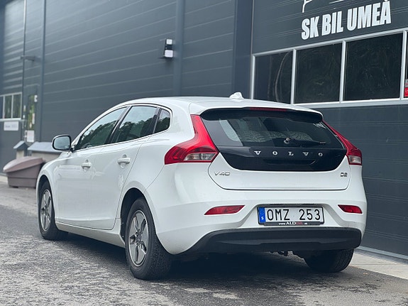 Volvo V40 5 of 5