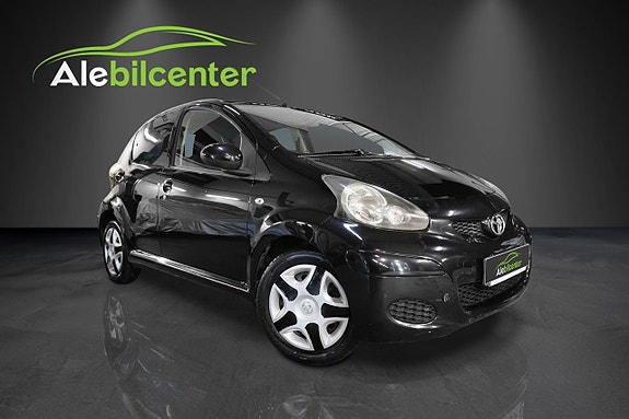 Toyota Aygo 2 of 5