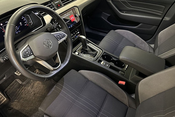Volkswagen Passat Alltrack 11 of 30