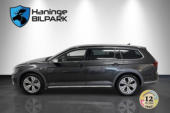 Volkswagen Passat Alltrack 9 of 30