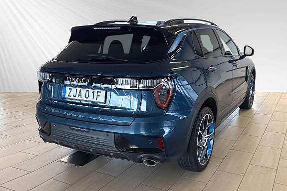 Lynk & Co 01 4 of 5