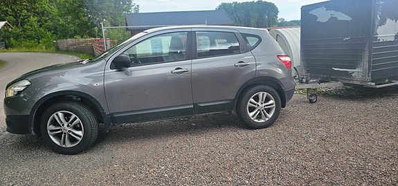 Nissan Qashqai 3 of 5