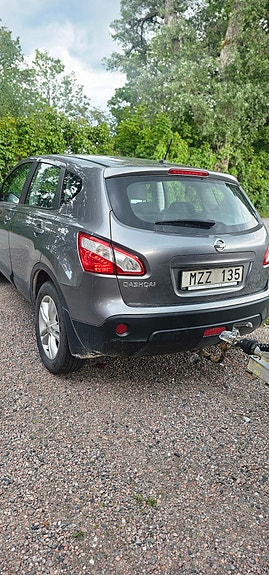 Nissan Qashqai 2 of 5