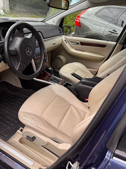 Mercedes-Benz B170 2009 photo 4