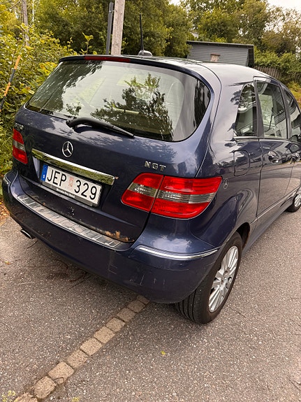 Mercedes-Benz B170 2009 photo 3