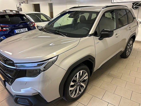 Subaru Forester 4 of 5