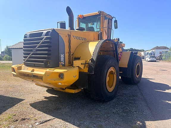 Volvo L 180 E 3 of 5