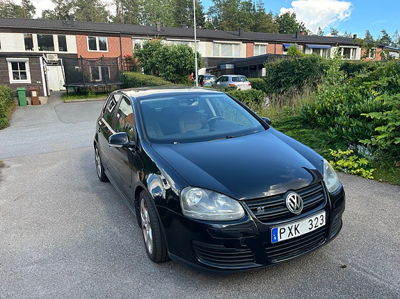Volkswagen Golf V 6 of 8