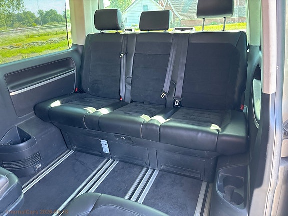 Volkswagen Multivan 20 of 30
