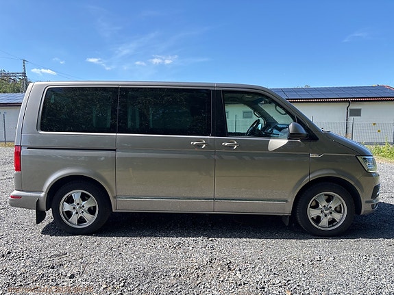 Volkswagen Multivan 4 of 30