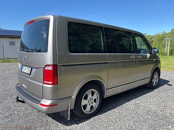 Volkswagen Multivan 5 of 30