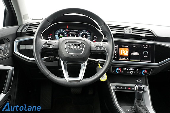 Audi Q3 15 of 30