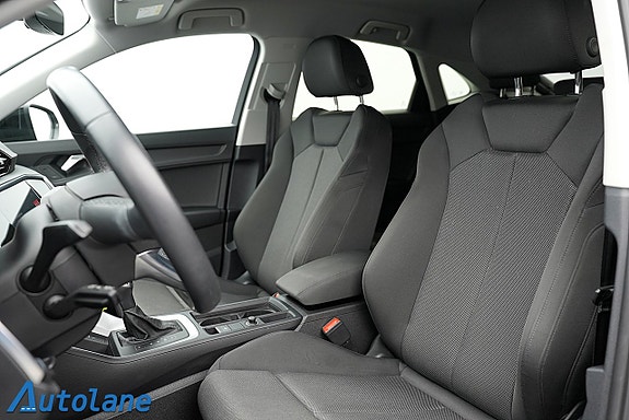 Audi Q3 18 of 30
