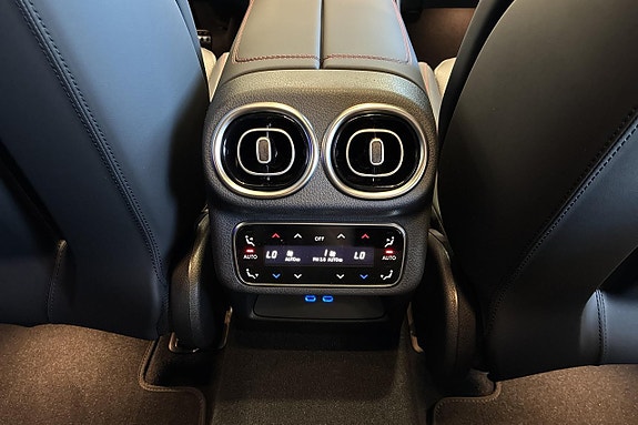 Mercedes-Benz GLC53 11 of 22