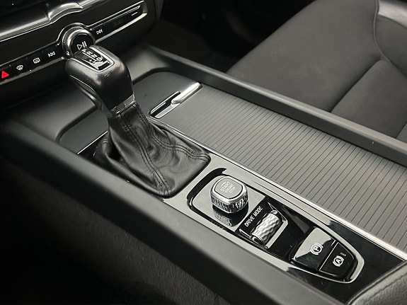 Volvo XC60 22 of 30