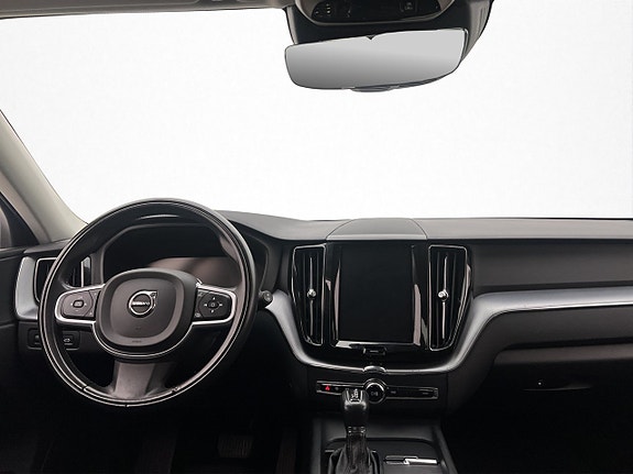Volvo XC60 11 of 30