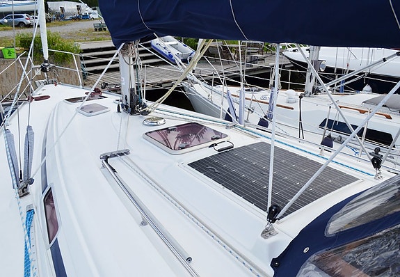 Bavaria 36 2 cabin 2 of 5